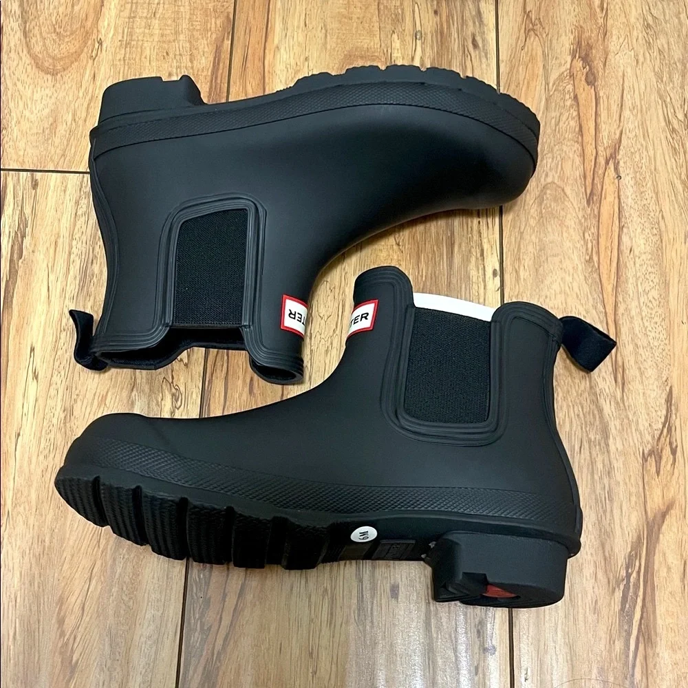 Hunter brand new
